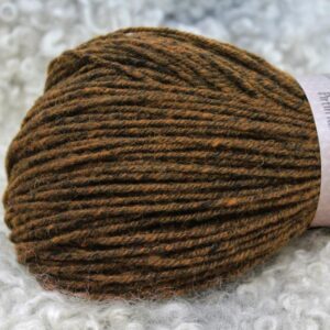 V2_1403_M3313_Eko_Merino_140x3_tumma_okra_JPG